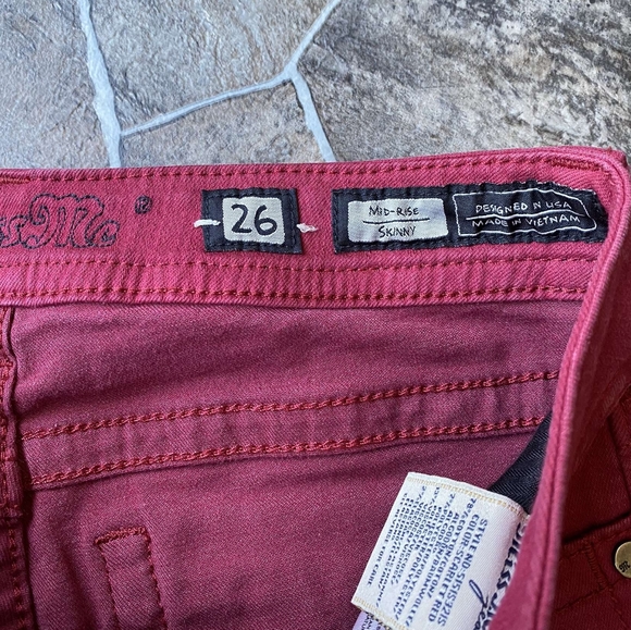 Miss Me Jeans - Picture 4 of 5